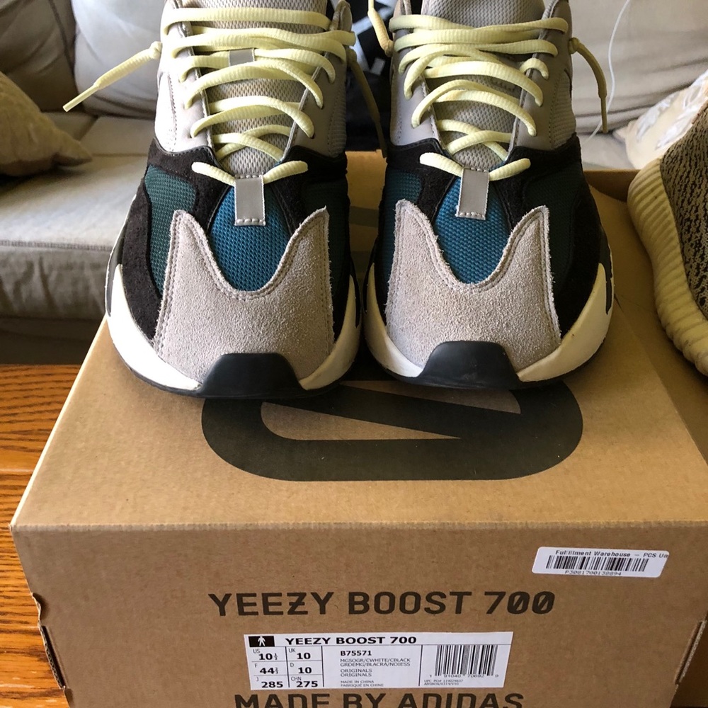 Yeezy boost v2 sz 10.5-11 - Picture 6 of 8